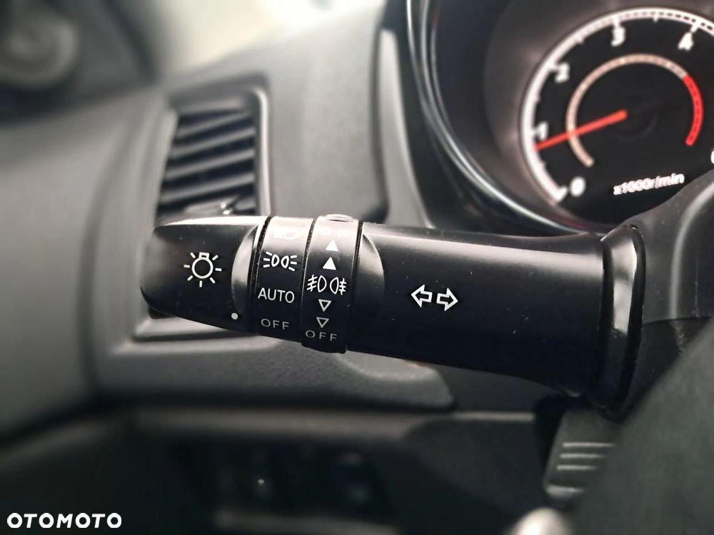 Mitsubishi ASX 1.8 DI-D 2WD Intense - 20