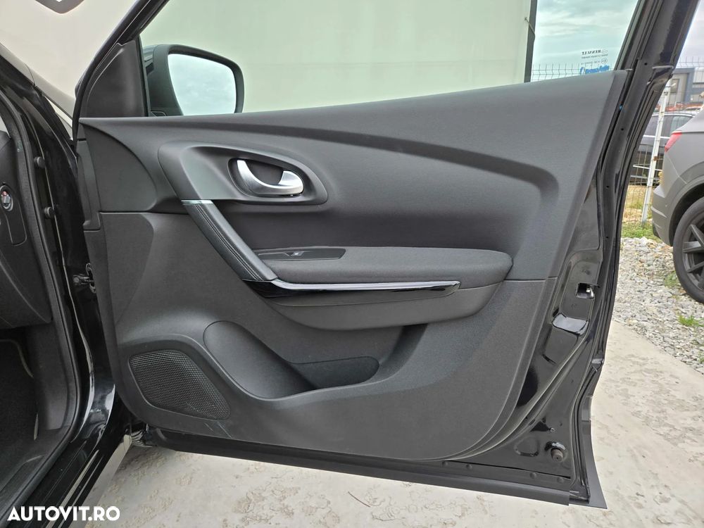 Renault Kadjar BLUE dCi 115 BUSINESS EDITION - 17