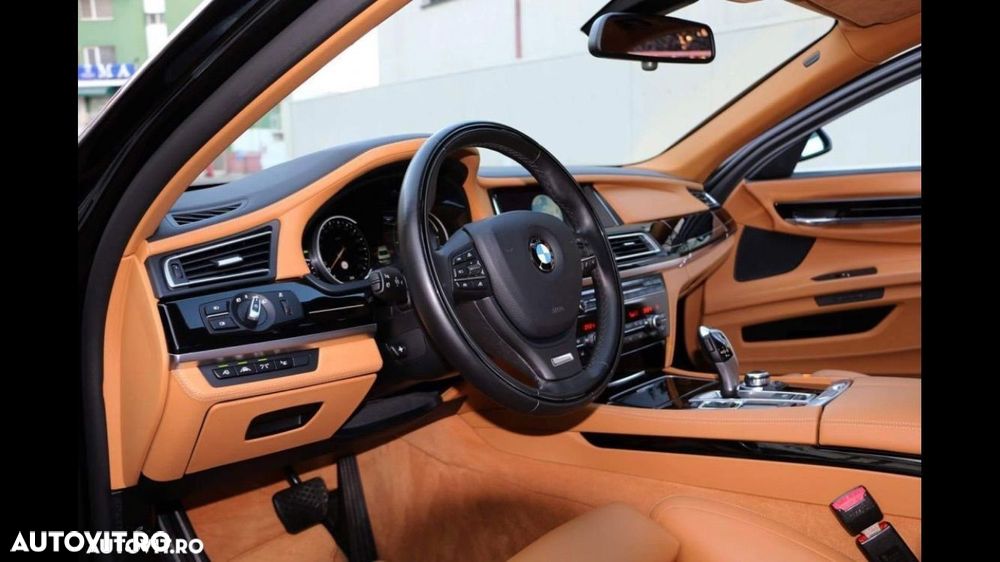 BMW Seria 7 730d - 22