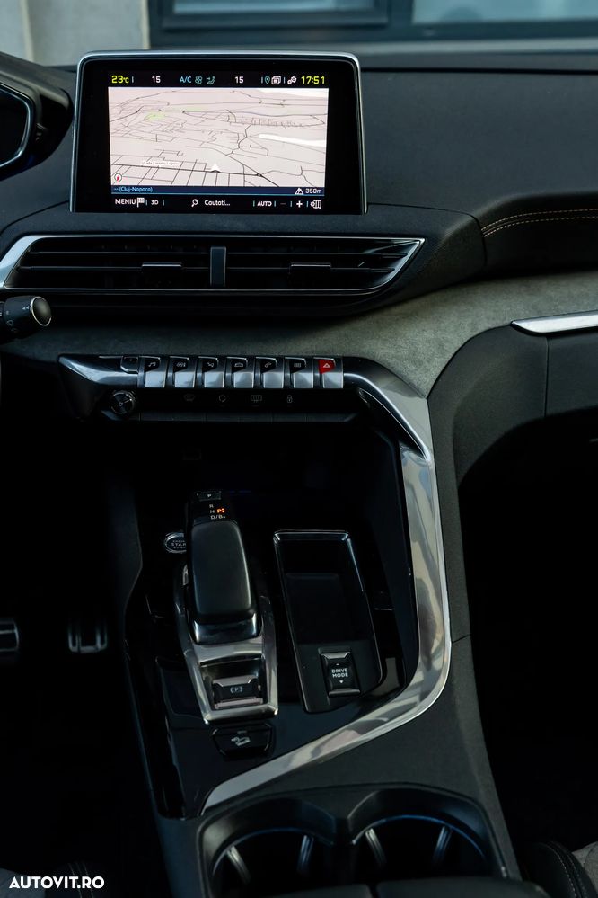 Peugeot 3008 PHEV EAT8 4X4 GT Pack - 17