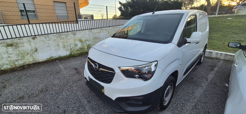 Opel COMBO - 1