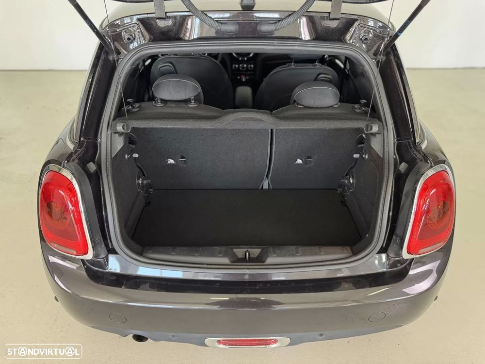 MINI 3 Portas One D - 17