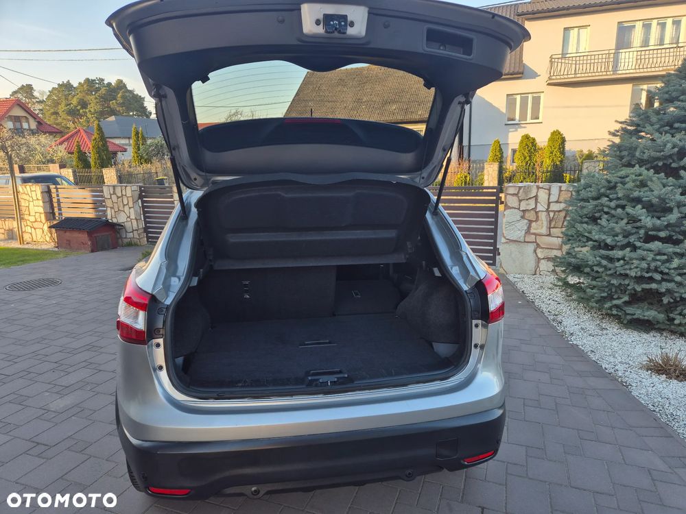 Nissan Qashqai - 25
