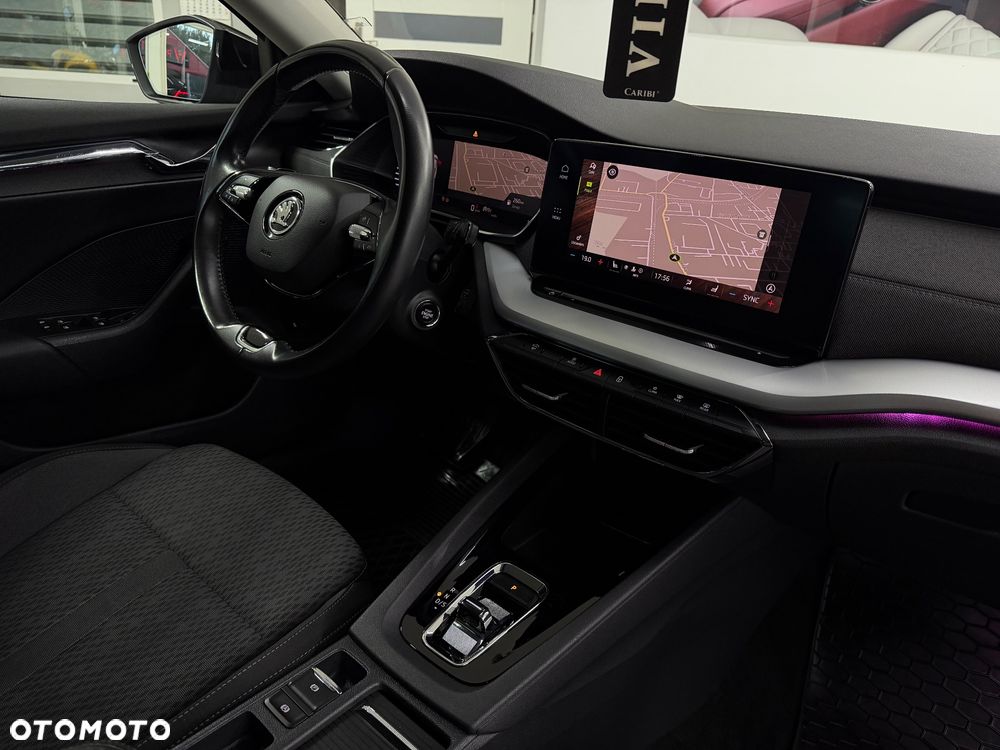 Skoda Octavia 2.0 TDI L&K DSG - 28