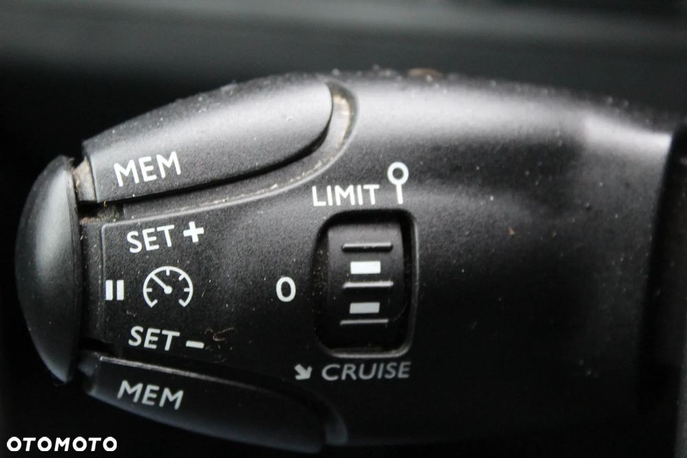 Peugeot 3008 1.6 BlueHDi Active S&S - 18