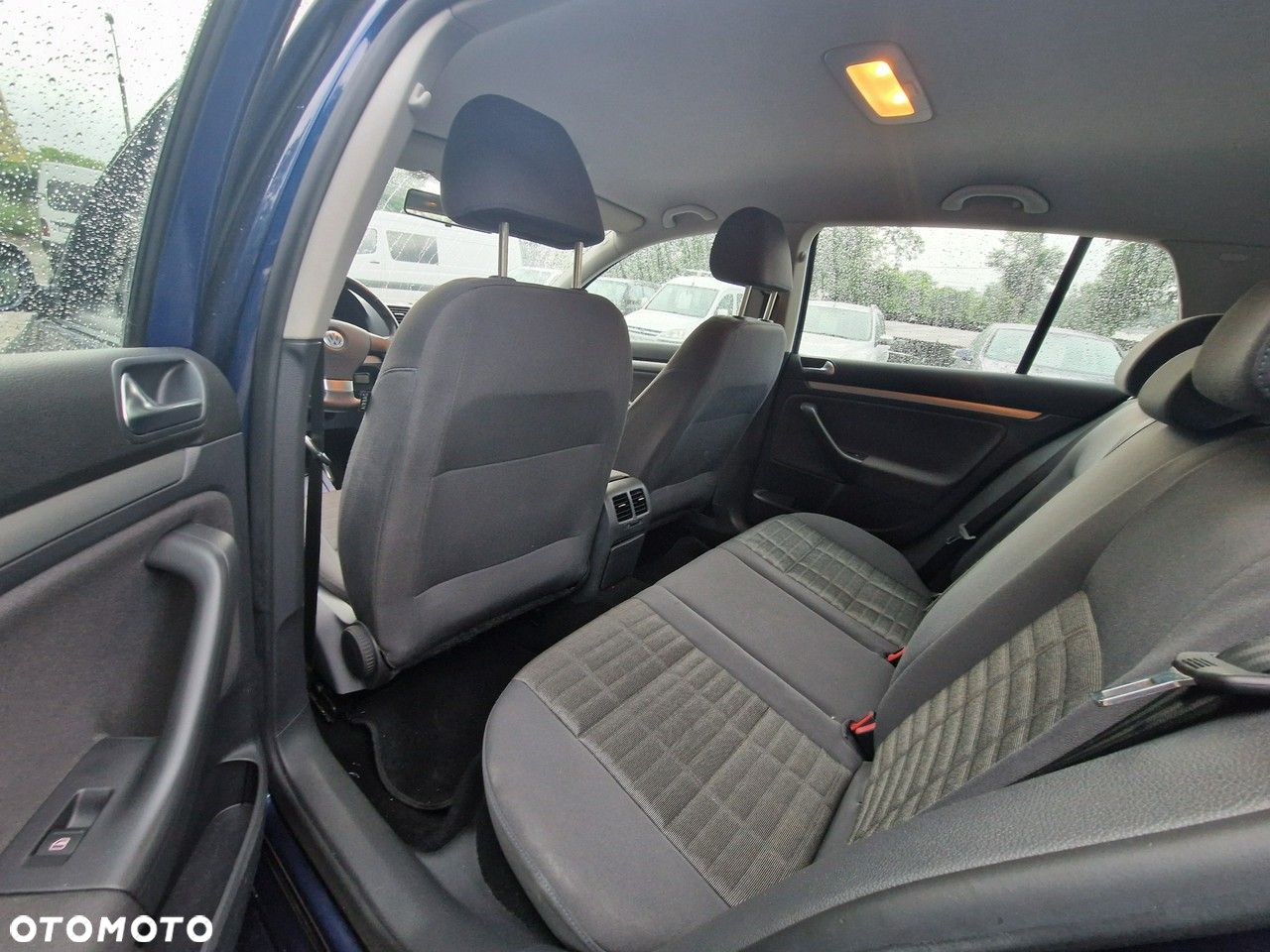 Volkswagen Golf - 16
