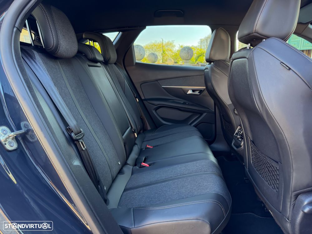 Peugeot 3008 BlueHDi 130 Stop & Start EAT8 GT Pack - 9