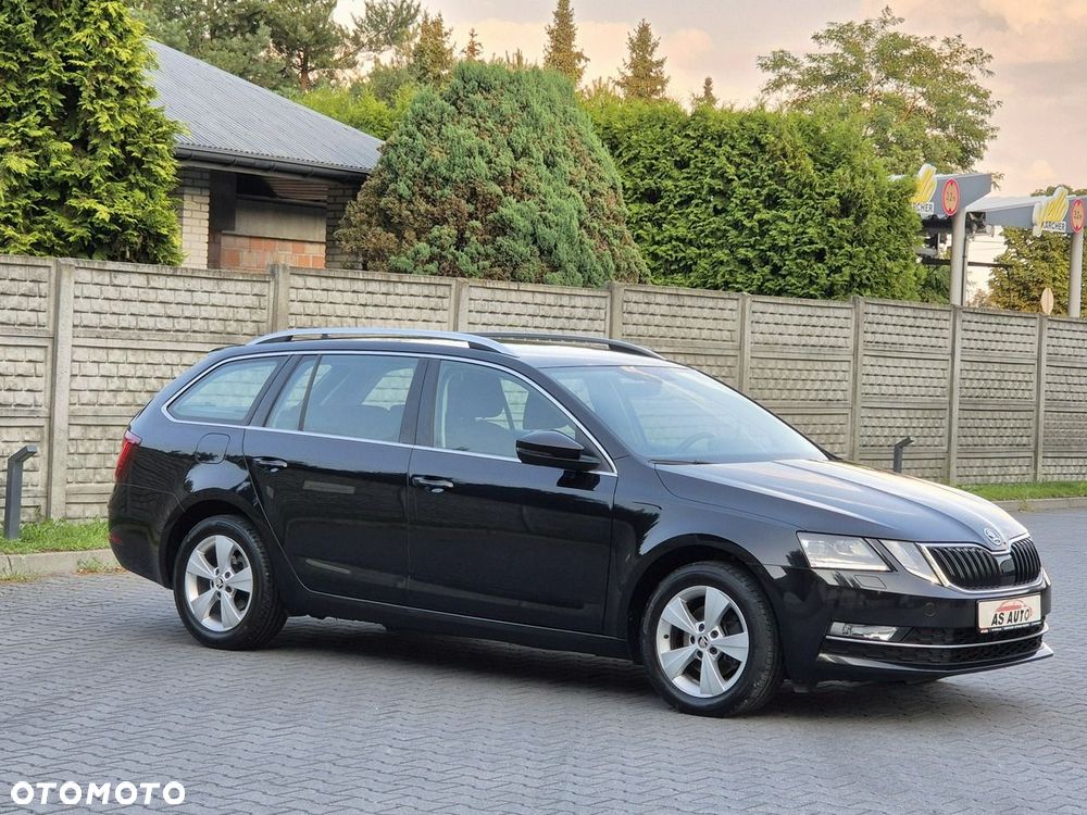 Skoda Octavia 2.0 TDI DSG Style - 27