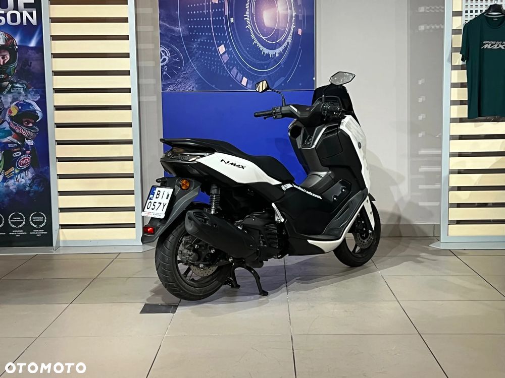 Yamaha NMAX - 8