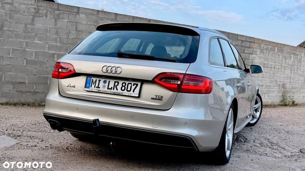 Audi A4 Avant 2.0 TDI DPF clean diesel quattro S tronic S line Sportpaket - 16