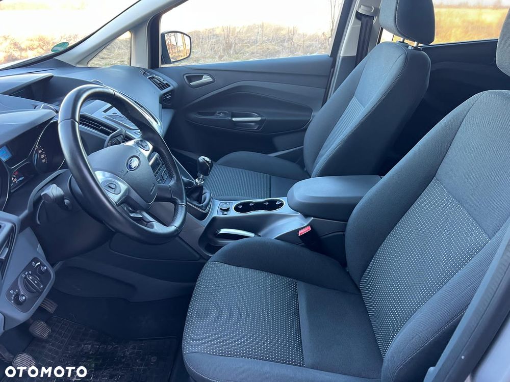 Ford C-MAX - 11