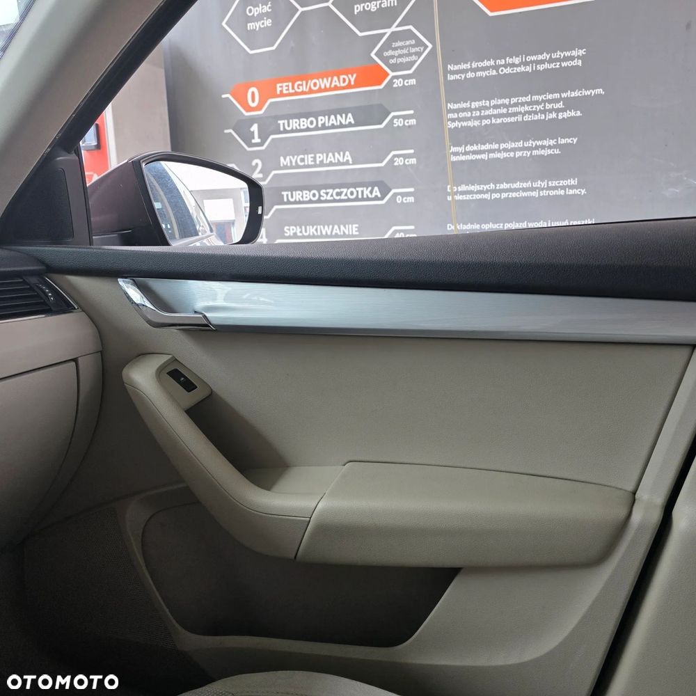 Skoda Octavia - 8