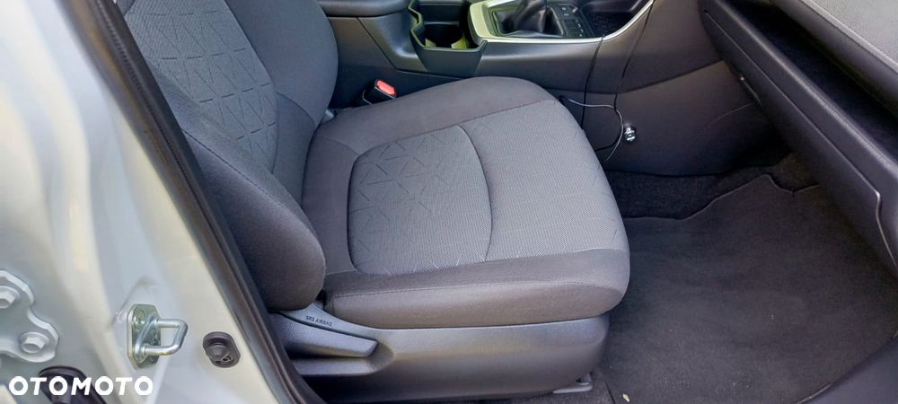 Toyota RAV4 2.0 Comfort 4x2 - 12