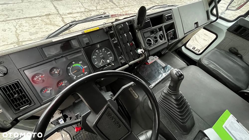 Volvo FL 6 - 12
