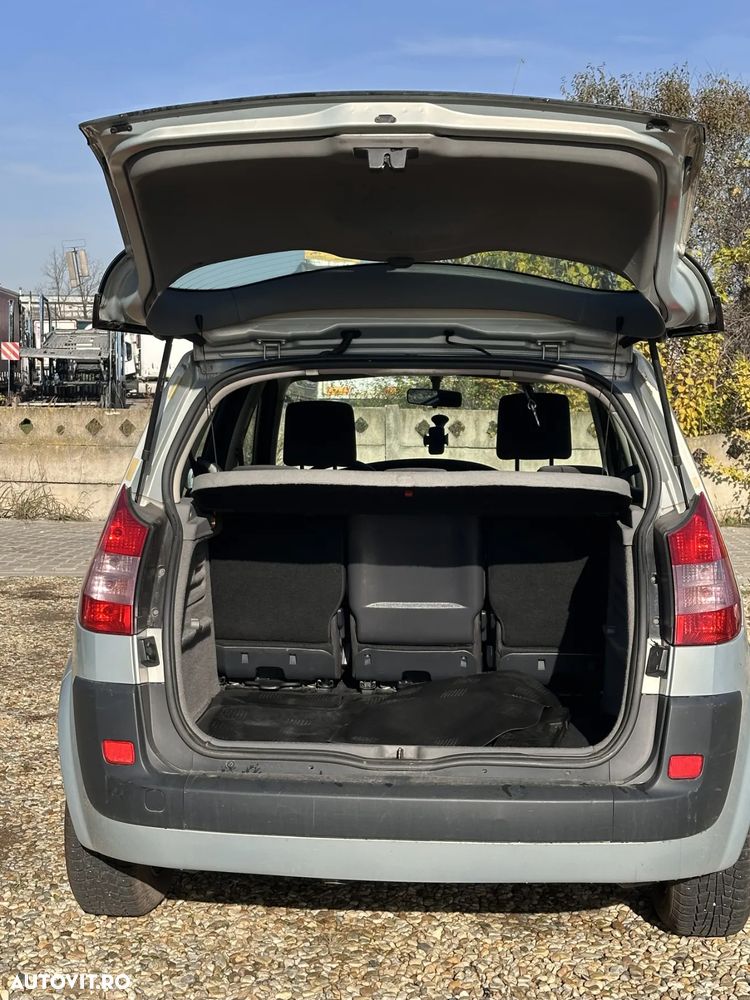 Renault Scenic II 1.5dCi Confort Dynamique - 7