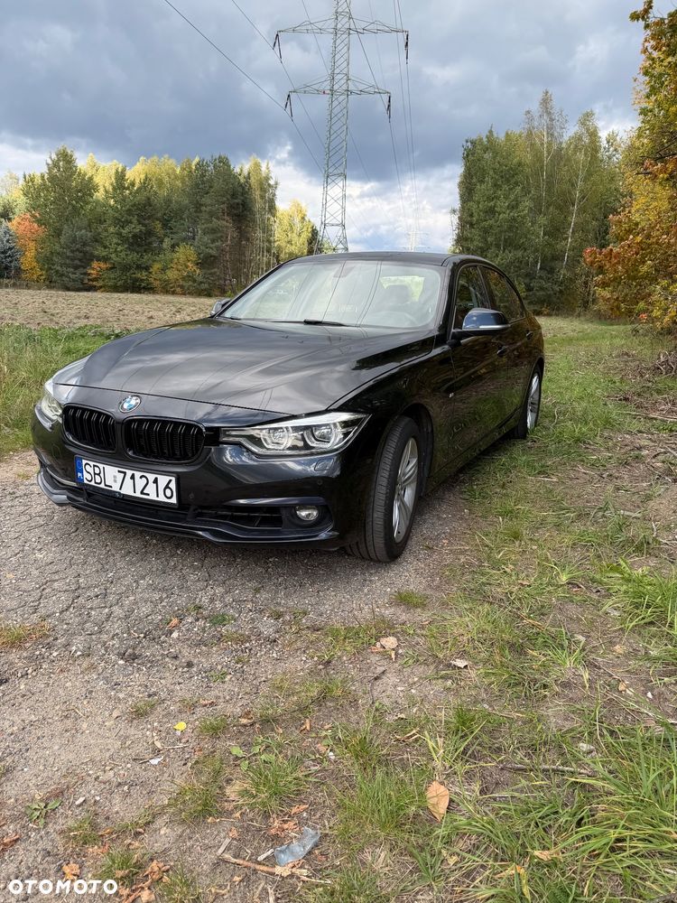 BMW Seria 3 318i - 7