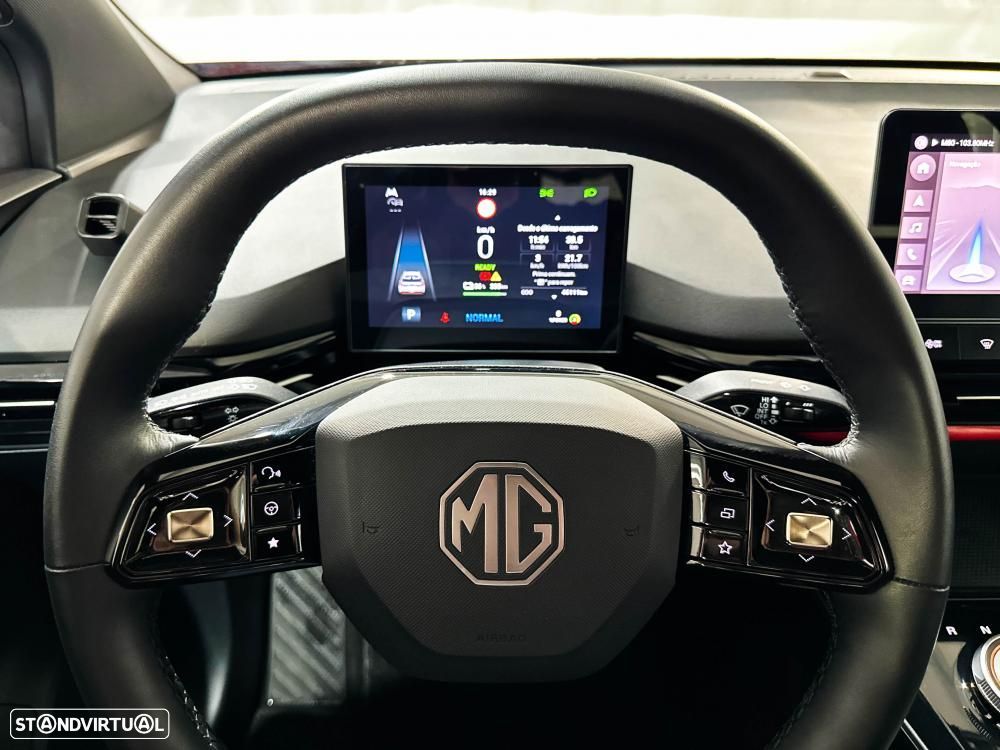 MG MG4 64 kWh Luxury - 43