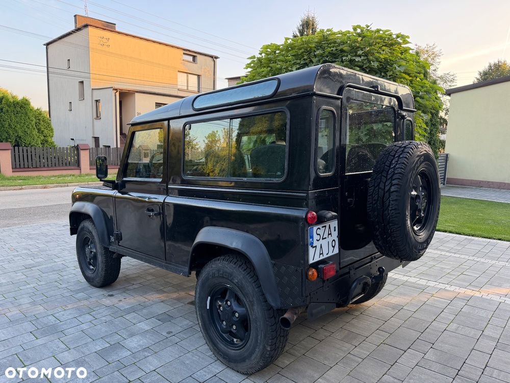 Land Rover Defender - 5
