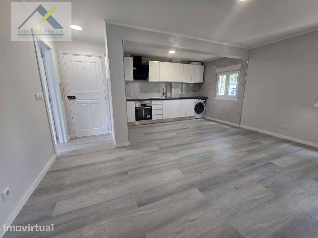 Apartamento T3 remodelado em Almada - Grande imagem: 2/18