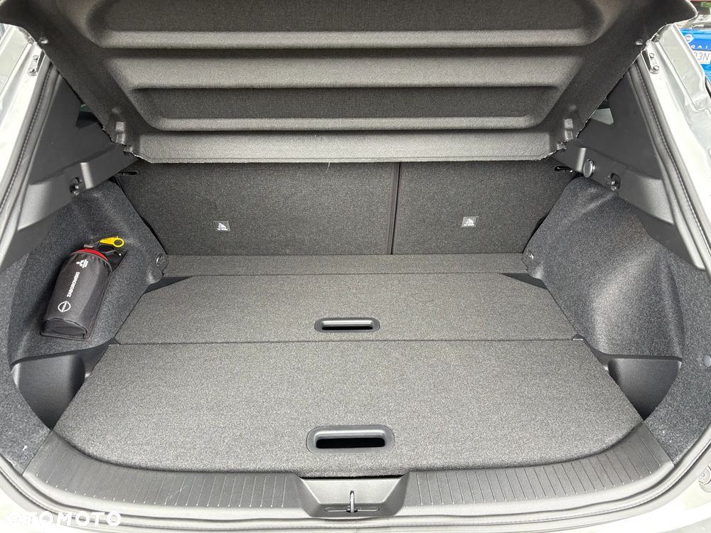 Nissan Qashqai 1.3 DIG-T MHEV N-Connecta Xtronic - 8