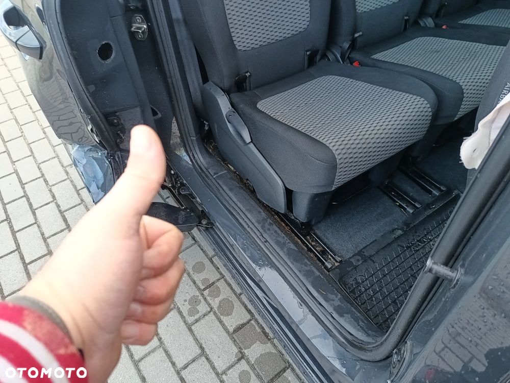 Volkswagen Sharan 2.0 TDI BlueMotion Technology Comfortline - 31