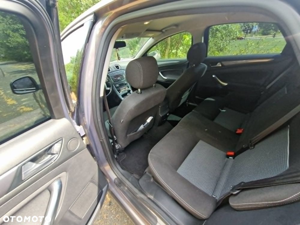 Ford Mondeo - 3