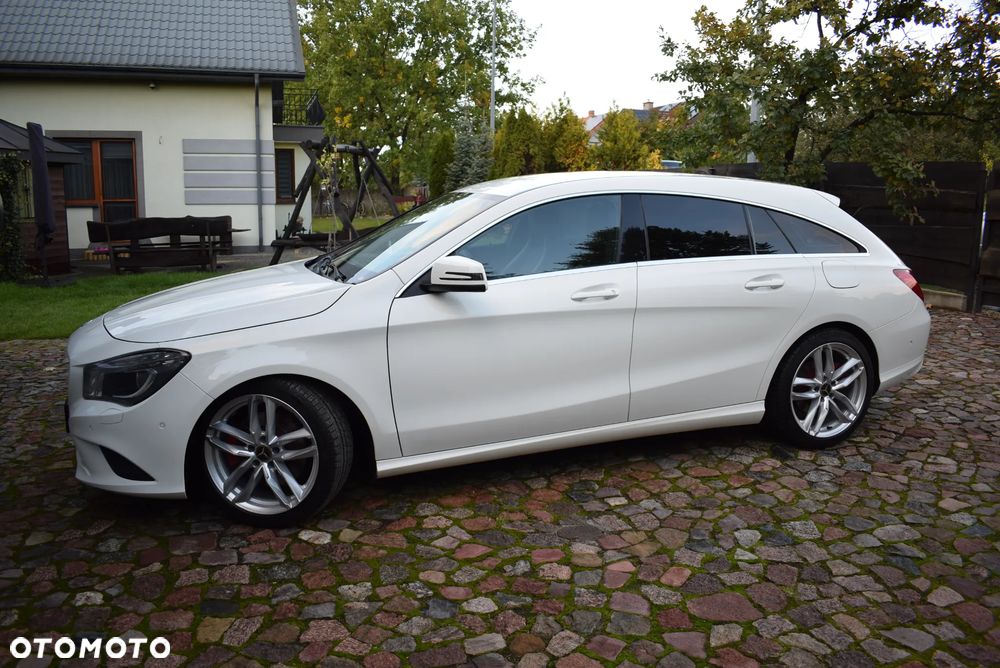 Mercedes-Benz CLA Shooting Brake 250 7G-DCT - 4