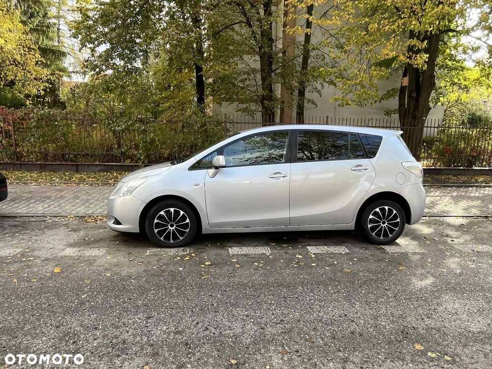 Toyota Verso 2.0 D-4D 2010 7os - 21