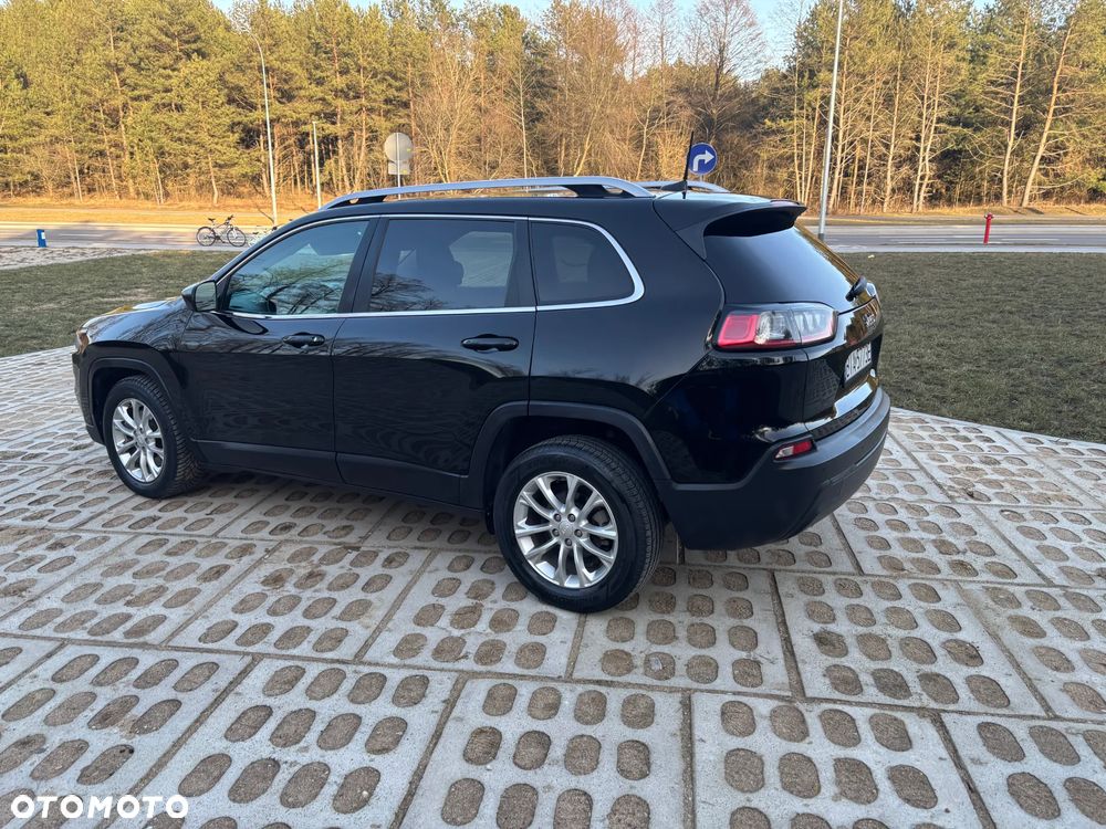 Jeep Cherokee - 5