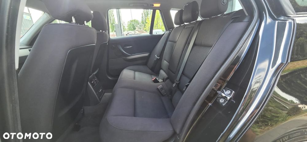 BMW Seria 3 320d DPF - 31