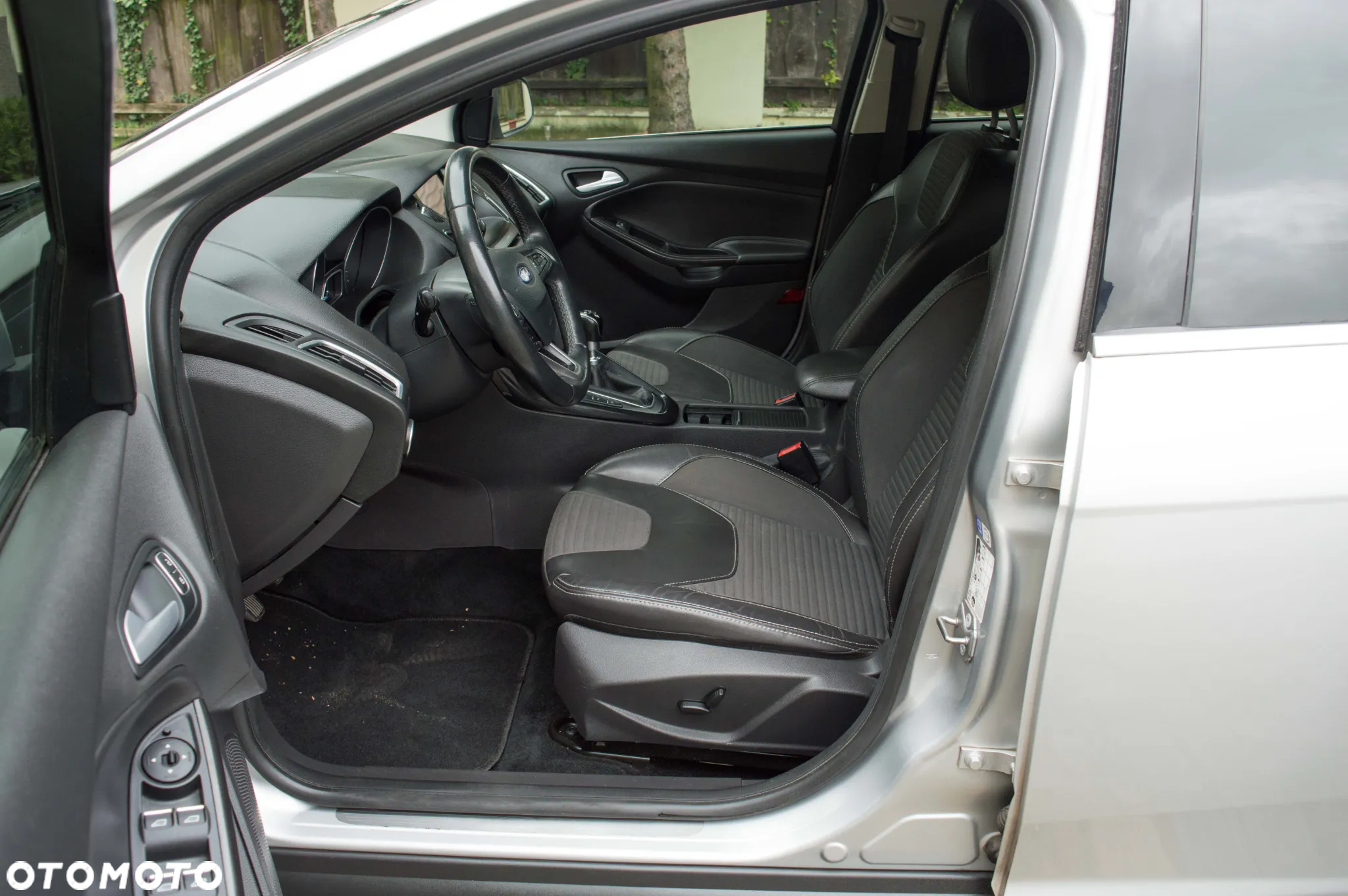 Ford Focus 2.0 TDCi Titanium ASS - 17