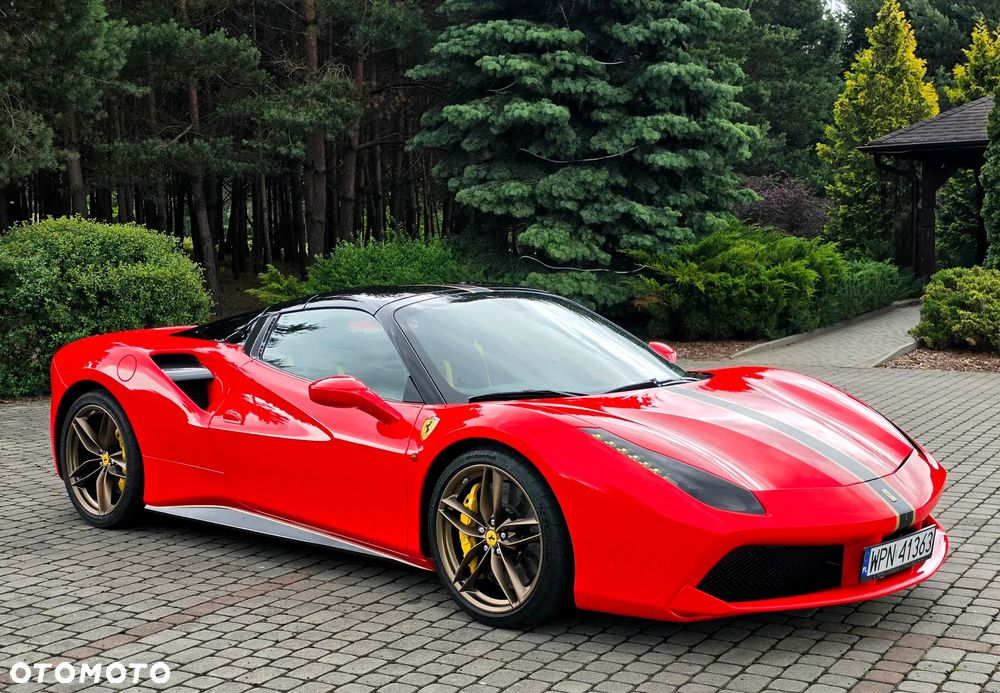 Ferrari 488 - 12