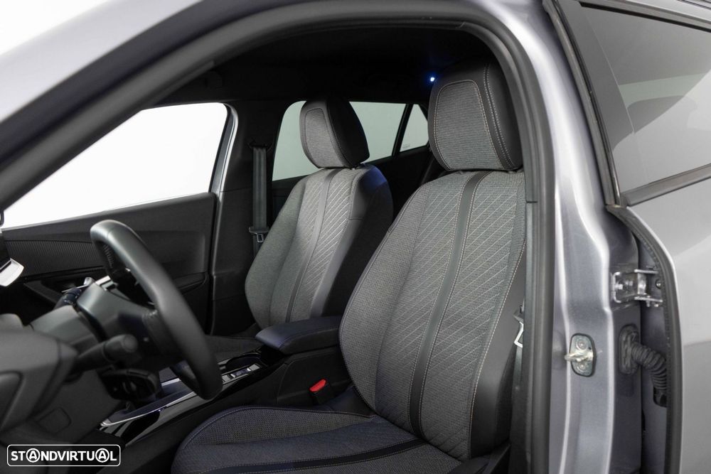 Peugeot 2008 1.2 PureTech Allure Pack - 16