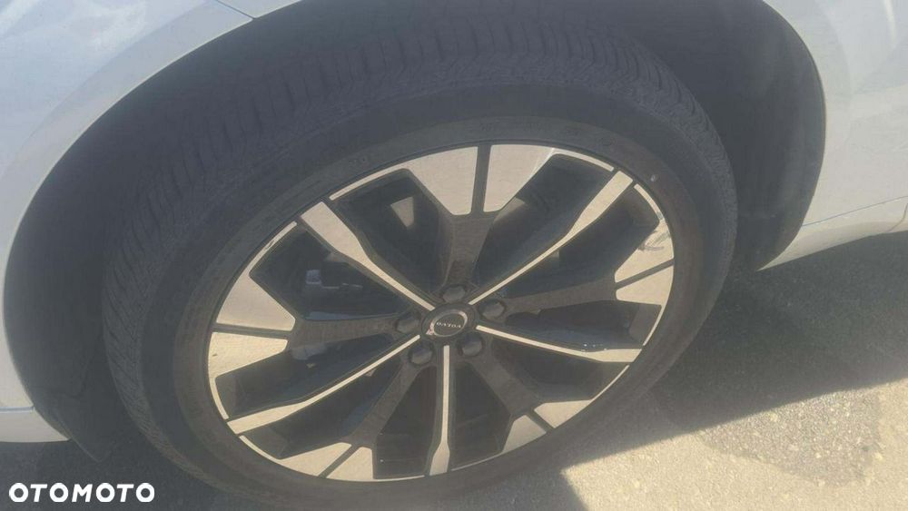 Volvo XC 60 B5 AWD Plus Dark - 17