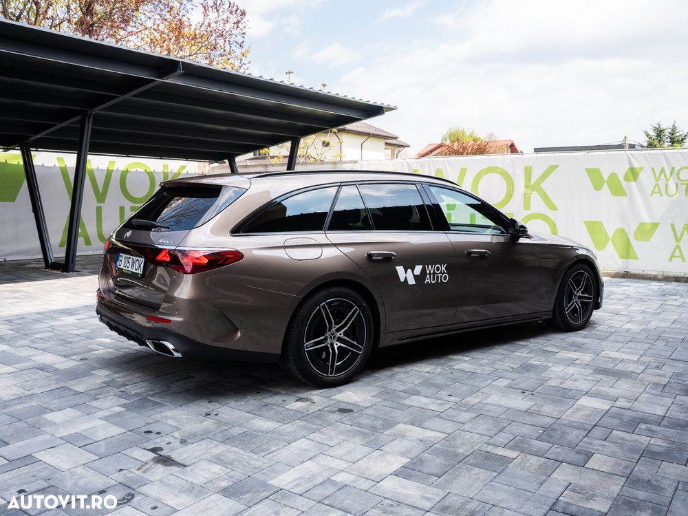 Mercedes-Benz E - 12