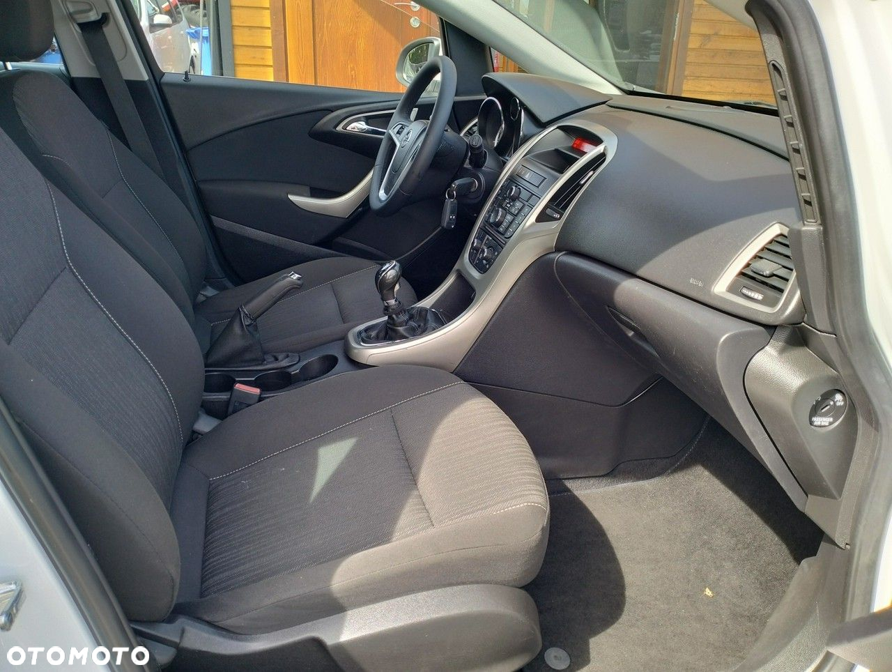 Opel Astra 1.6 Active - 19