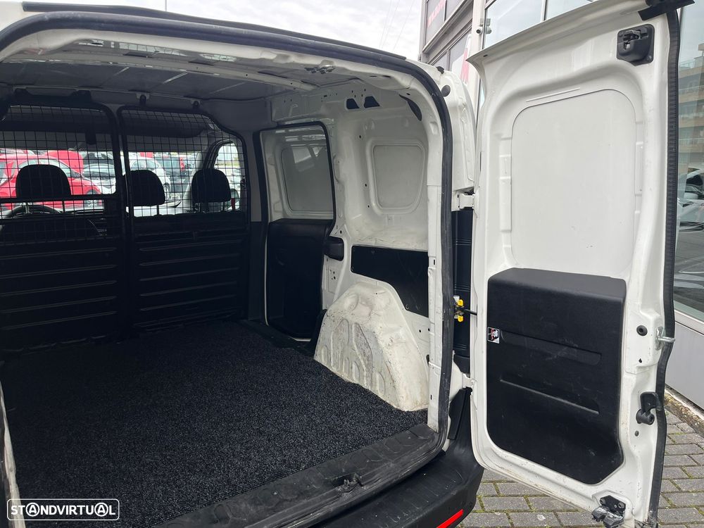 Fiat Doblo 1.3 Multiject 3 LUGARES - 23