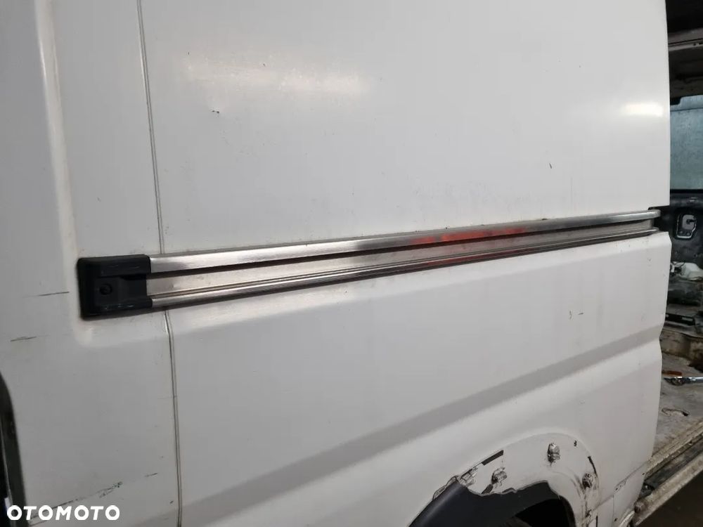 PROWADNICA DRZWI PRAWYCH L2 L3 L4 DUCATO JUMPER BOXER 06+ - 2