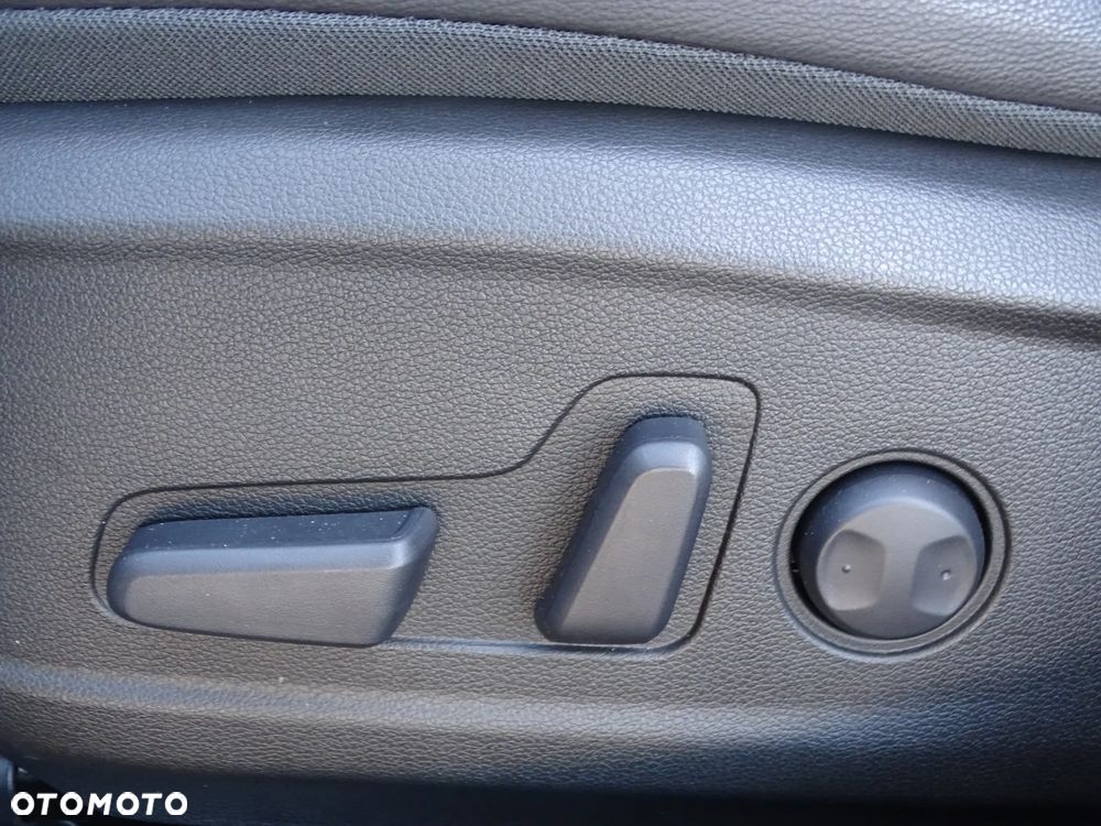 Hyundai Kona 1.6 T-GDI DCT 4WD Unique+ - 15