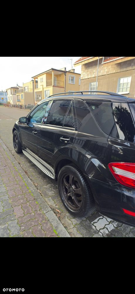 Mercedes-Benz ML 500 7G-TRONIC - 11