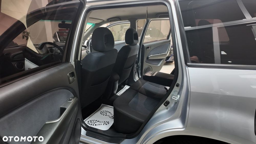 Mitsubishi Outlander 2.0 Comfort - 29