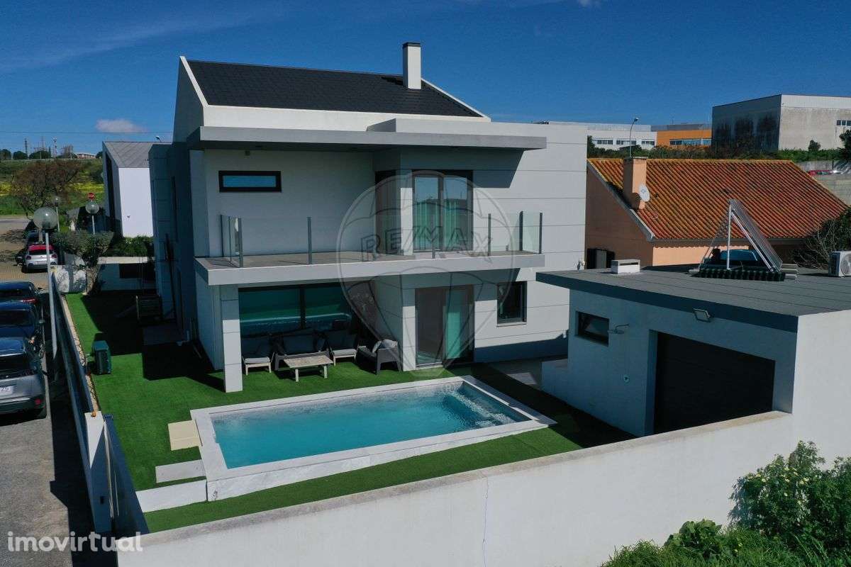 Moradia T5 para venda - Grande imagem: 2/50