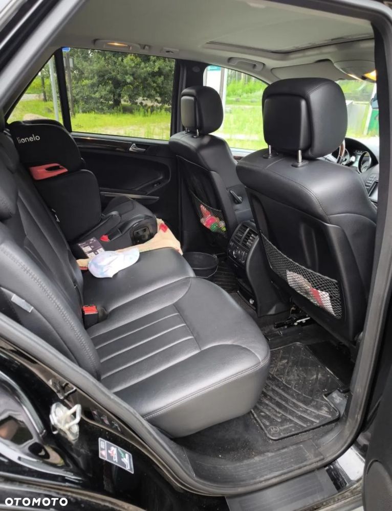 Mercedes-Benz ML - 8