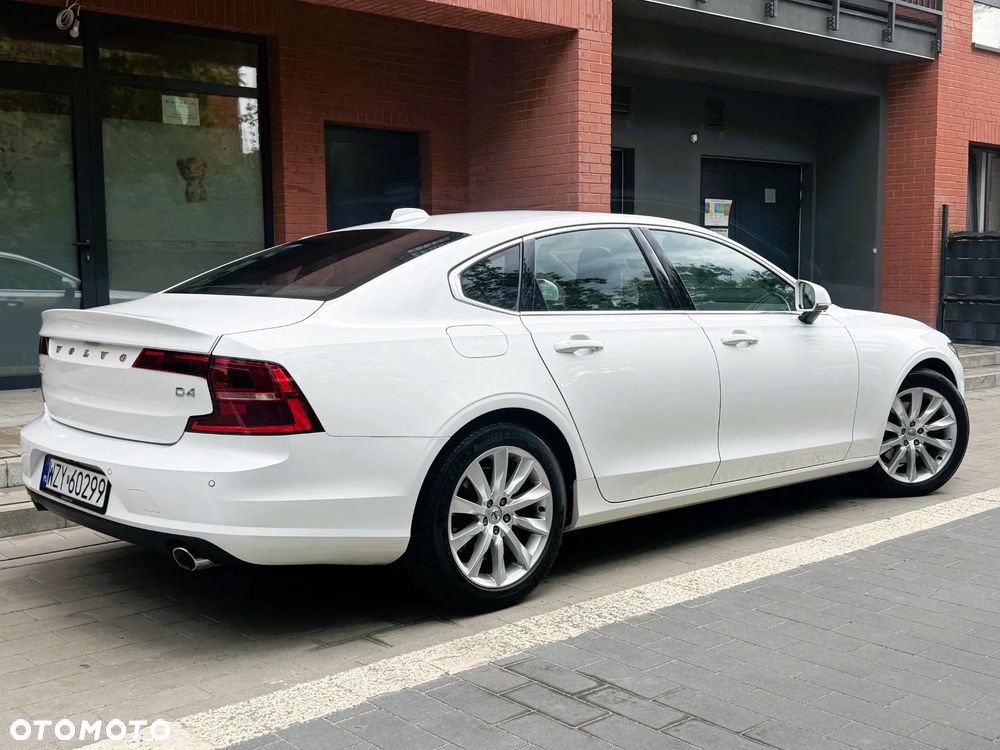 Volvo S90 D4 Momentum - 12