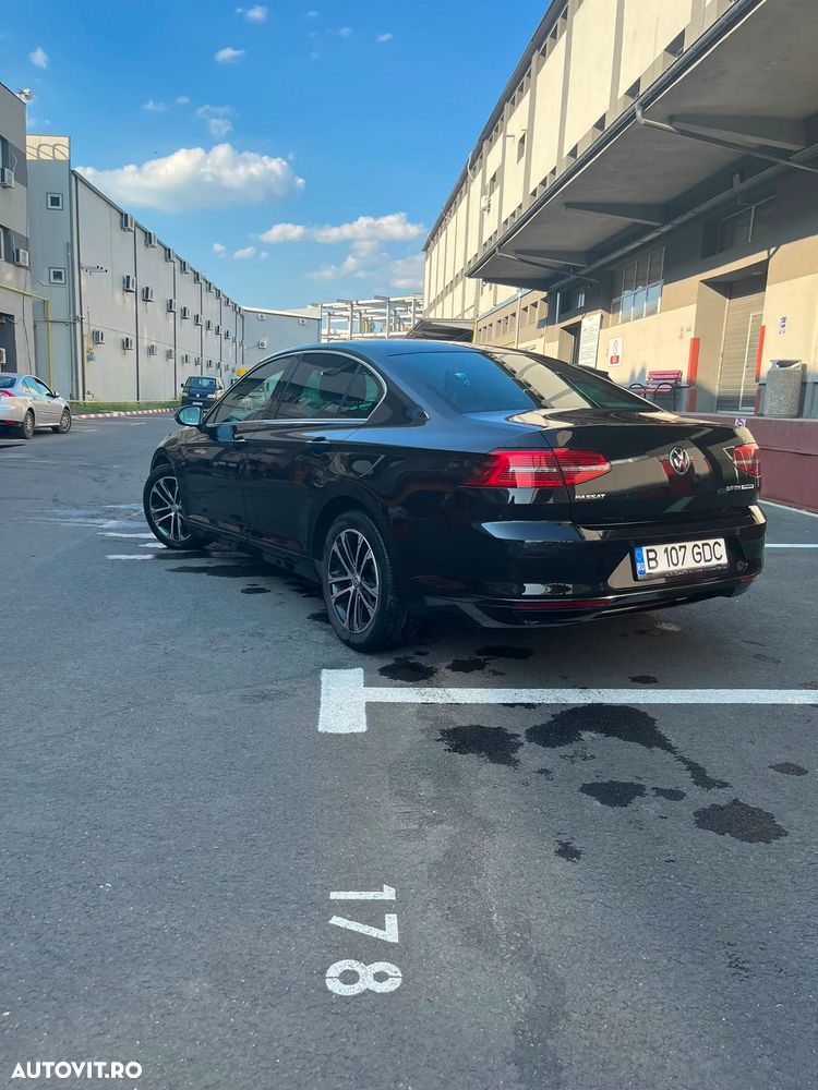 Volkswagen Passat 2.0 TDI DSG Highline - 3