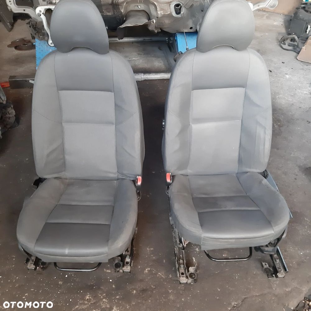 Fotele Kanapa Volvo V50 - 1
