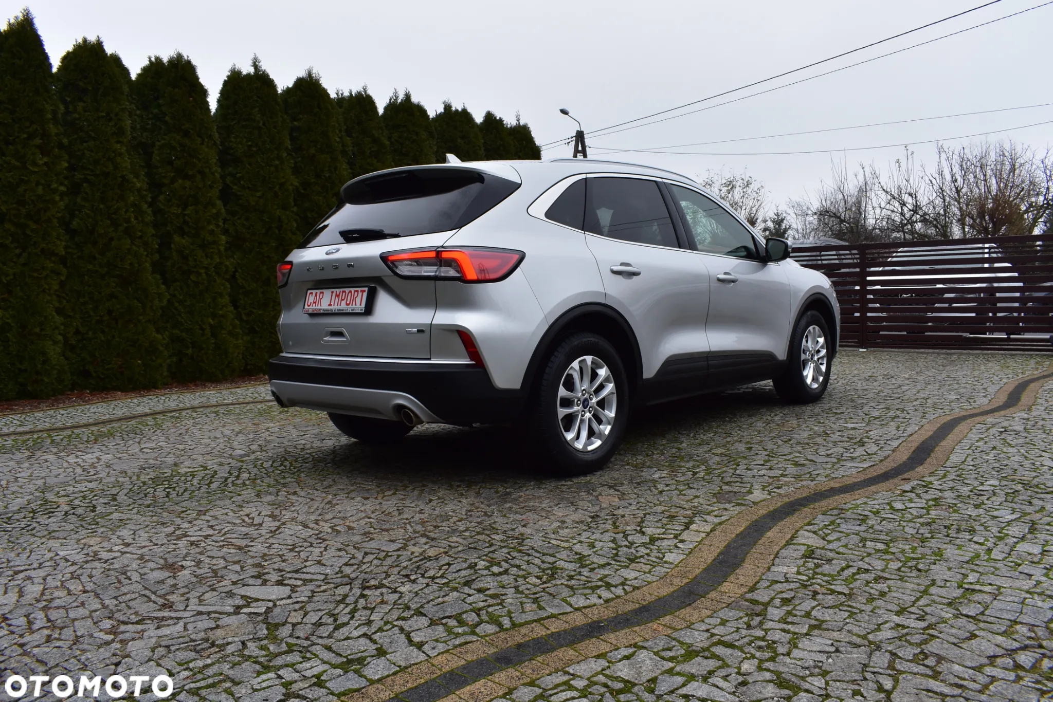 Ford Kuga 2.0 TDCi 2x4 Titanium - 25