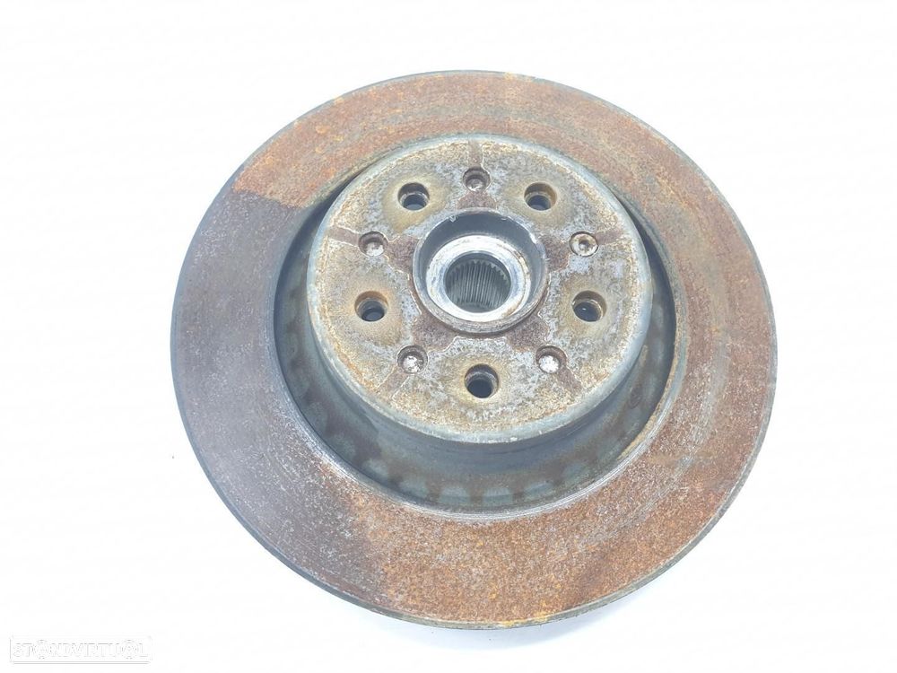 BUJÃO MASERATI LEVANTE M161 - 1