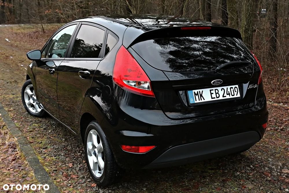 Ford Fiesta 1.25 Champions Edition - 25