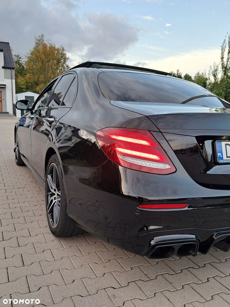 Mercedes-Benz Klasa E - 16